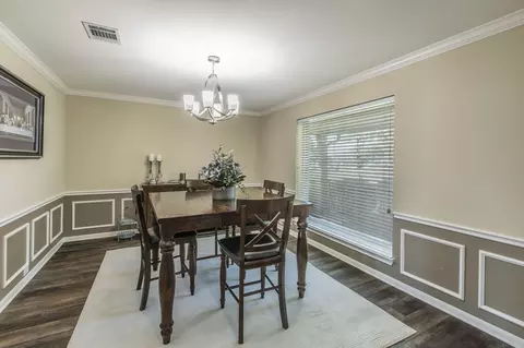 Dining - 9413 Mesquite Bend Rd, Waco, TX 76708 photo 2 of 3