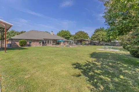 Exterior - 9413 Mesquite Bend Rd, Waco, TX 76708 photo 11 of 13