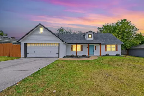 5225 Ruston Ave, Fort Worth, TX 76133