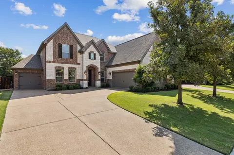 2858 Milsons Point Dr, Trophy Club, TX 76262