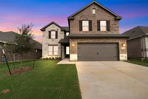 3527 Helena St, Gainesville, TX 76240