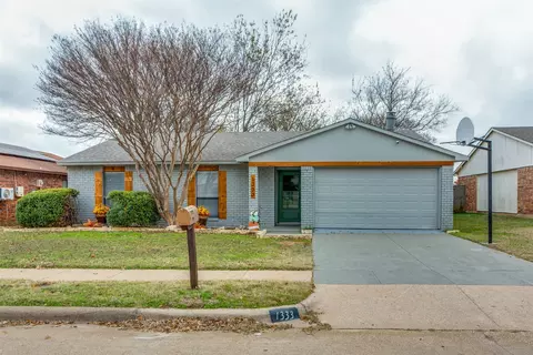 1333 Steinburg Ln, Fort Worth, TX 76134