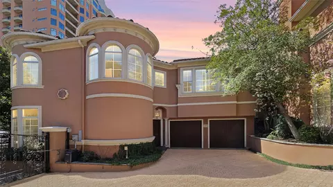 2821 Hood St, Dallas, TX 75219