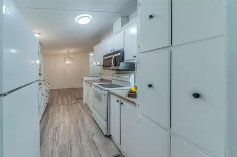 302 N Main St, Ector, TX 75439 photo 8
