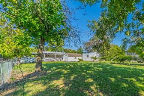 302 N Main St, Ector, TX 75439 photo 26