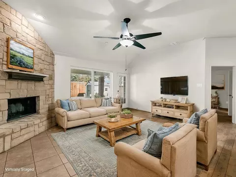 914 Randall Rd, Weatherford, TX 76087