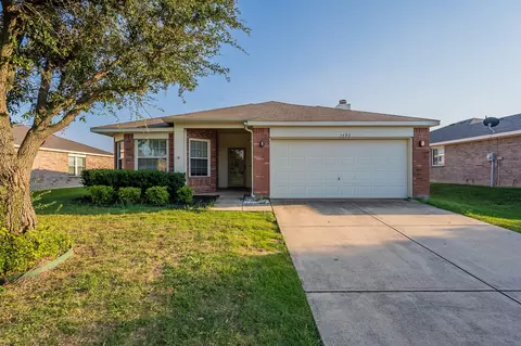 1408 Eagles Nest Trl, Krum, TX 76249