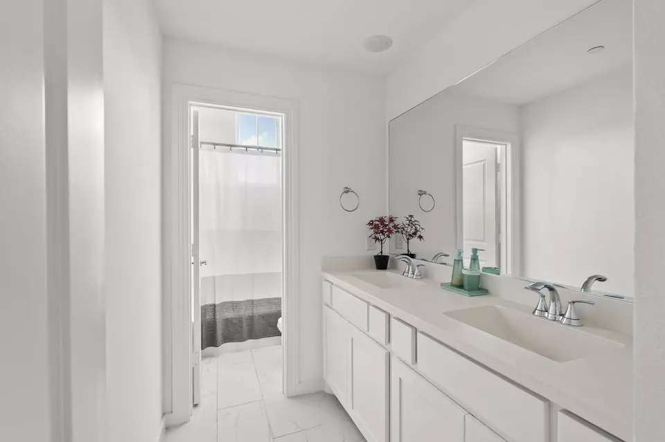 Bath - 7908 San Bernard Trl, Mckinney, TX 75071 photo 3 of 4