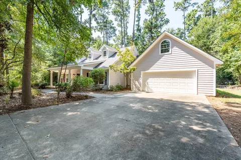 129 Pine Bark Gln, Holly Lake Ranch, TX 75765