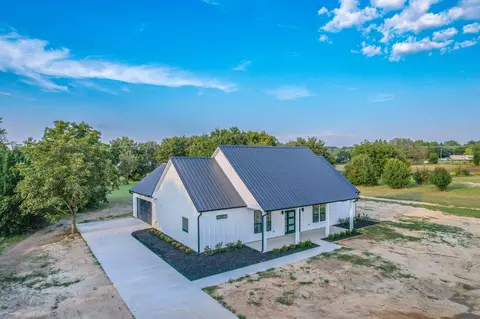 212 Country Ln, Malakoff, TX 75148