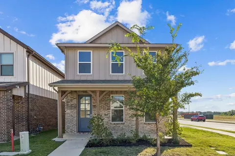2601 Tanager St, Fort Worth, TX 76118