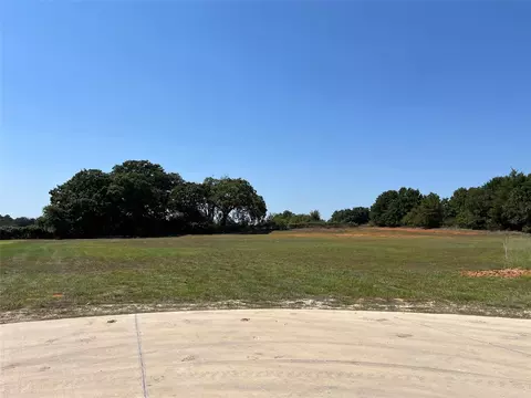 5800 Grey Wolf Ct, Fort Worth, TX 76140