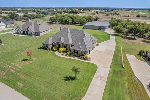 172 N Ridge Ct, Weatherford, TX 76088