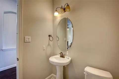 Bath - 9607 Mechem Ct, Rowlett, TX 75089 photo 4 of 4