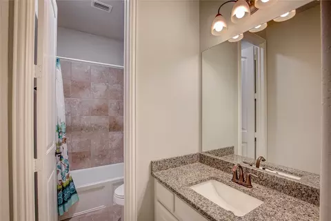 Bath - 9607 Mechem Ct, Rowlett, TX 75089 photo 3 of 4