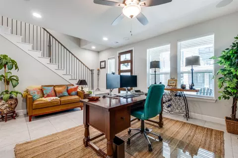8277 Laflin Ln, Dallas, TX 75231