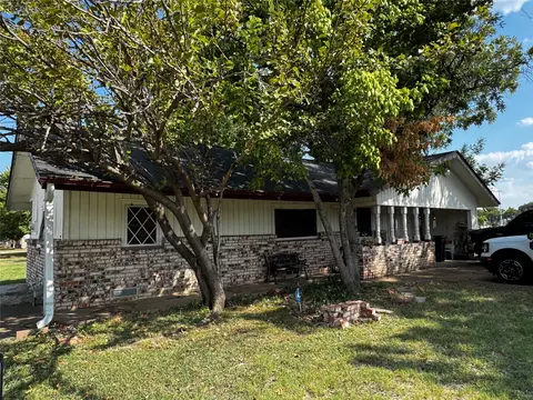 921 Web St, Arlington, TX 76011