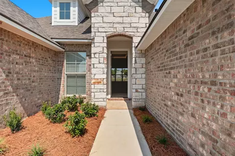 333 Prien Lake Loop, Bossier City, LA 71111