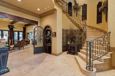 6725 Northwood Rd, Dallas, TX 75225