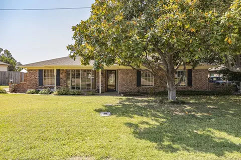 107 Scenic Dr, Heath, TX 75032