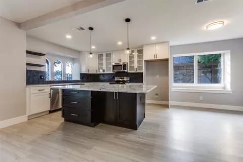 1115 E Spring Valley Rd, Richardson, TX 75081