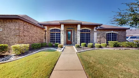 1325 Canary Ln, Forney, TX 75126