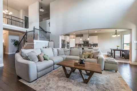 1600 Stillwater Dr, Burleson, TX 76028