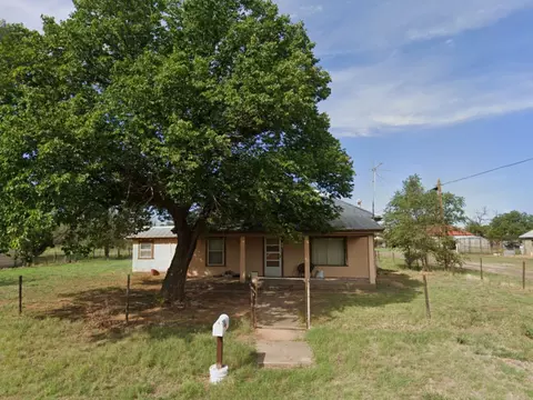 301 3rd St, Lakeview, TX 79239