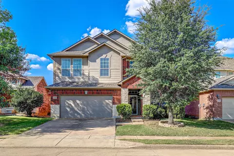 2317 Clairborne Dr, Fort Worth, TX 76177
