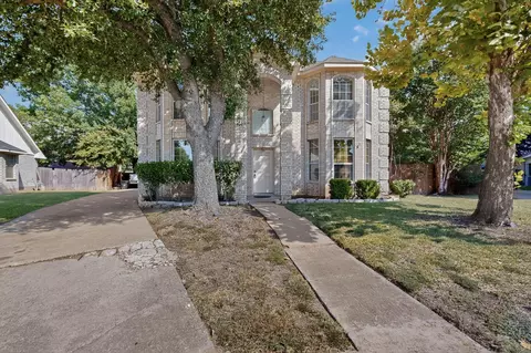 608 Trees Ct, Cedar Hill, TX 75104