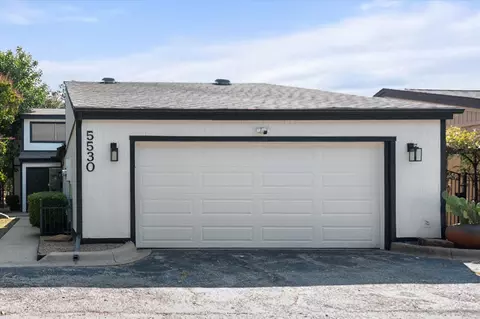 5530 Willow Cir, Fort Worth, TX 76112