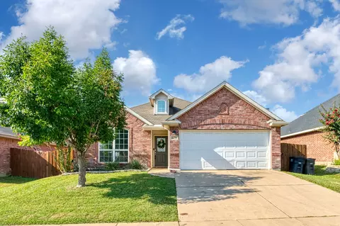 5425 Parkview Hills Ln, Fort Worth, TX 76179