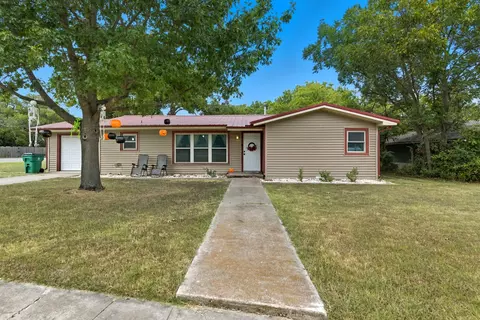 1431 W Lingleville Rd, Stephenville, TX 76401