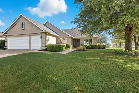 9704 Amber Ct, Denton, TX 76207