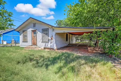 2311 2nd St, Mineral Wells, TX 76067