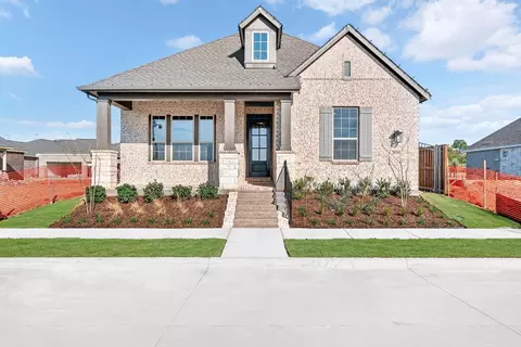 2079 Pine Grove Ln, Arlington, TX 76005