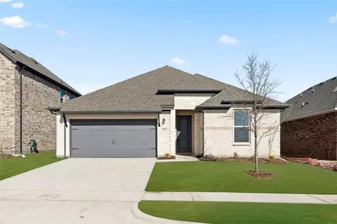 2122 NW Bloomsbury Ln, Forney, TX 75126