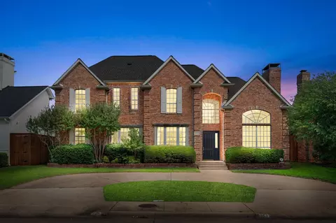 4743 Holly Tree Dr, Dallas, TX 75287