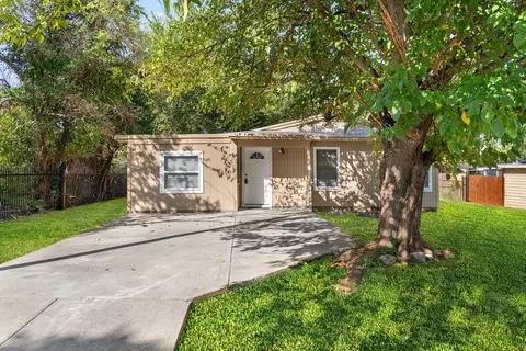 1240 Hodgson St, Fort Worth, TX 76115