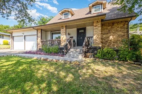 2513 Briarcliff Dr, Irving, TX 75062