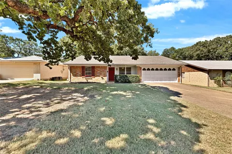 1515 Senter Rd, Irving, TX 75060