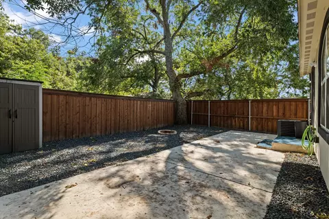 Exterior - 111 E Division St, Pilot Point, TX 76258 photo 7 of 9