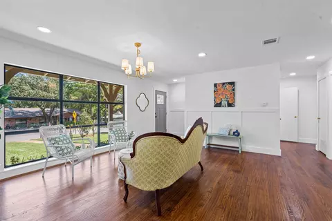 545 Hurstview Dr, Hurst, TX 76053 photo 6