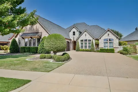 2613 Waters Edge Dr, Granbury, TX 76048