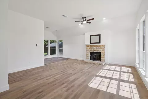 Living - 7609 Munich Dr, Rowlett, TX 75089 photo 1 of 5