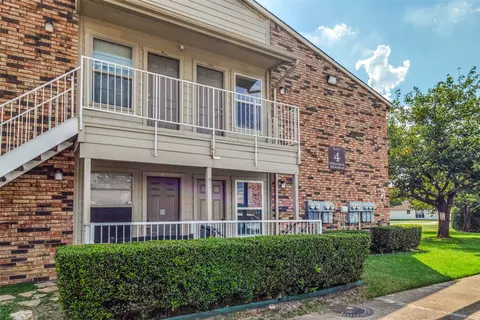 2200 E Trinity Mills Rd #402, Carrollton, TX 75006