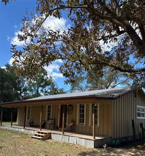 237 County Road 4426, Spurger, TX 77660