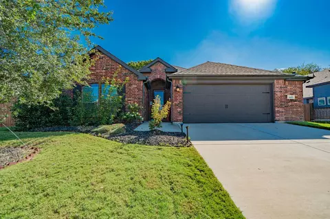 1912 Sunflower Dr, Glenn Heights, TX 75154