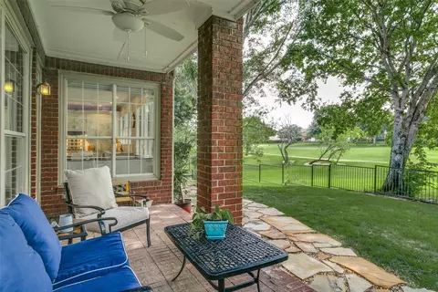 7545 Primrose Dr, Irving, TX 75063
