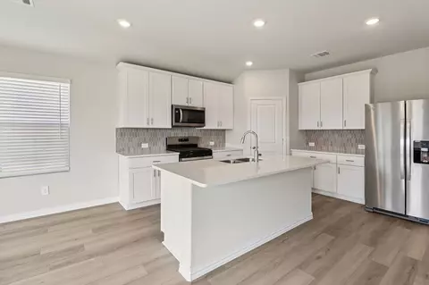 504 Tidal Dr, Mckinney, TX 75071